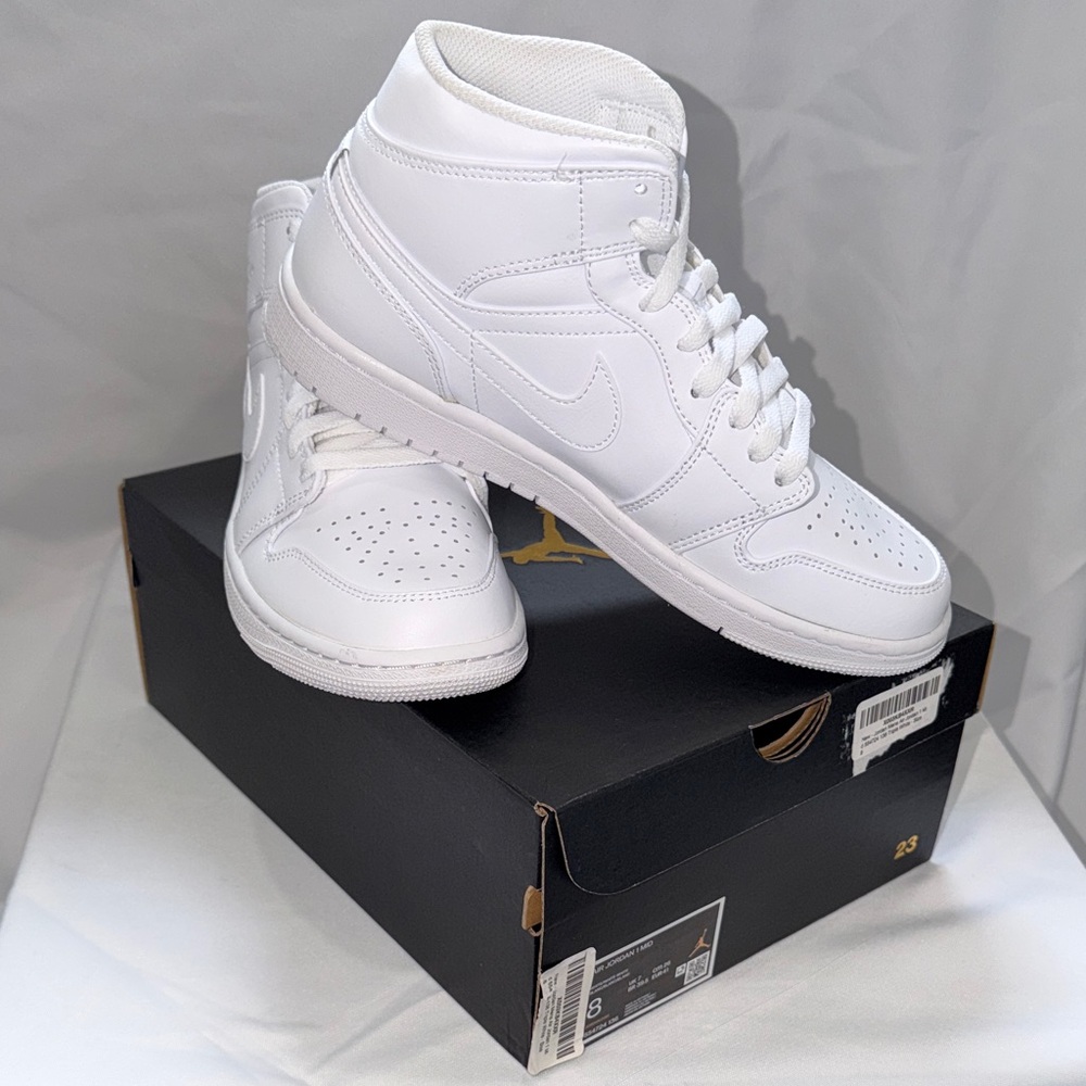 Jordan White Sneakers